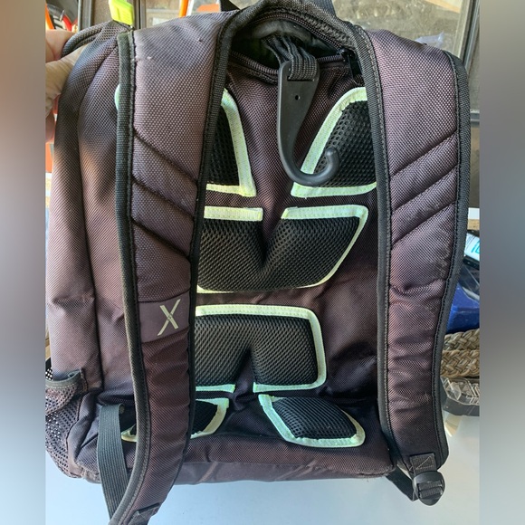 Franklin Sports Deluxe Competition Pickleball Backpack Bag Neon Green Hangs  Up - Picture 7 of 10